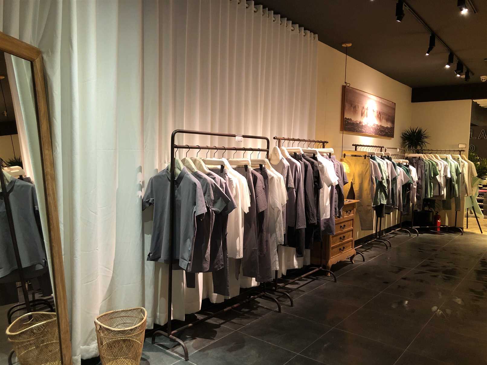 常州分店:常州百货大楼男装店