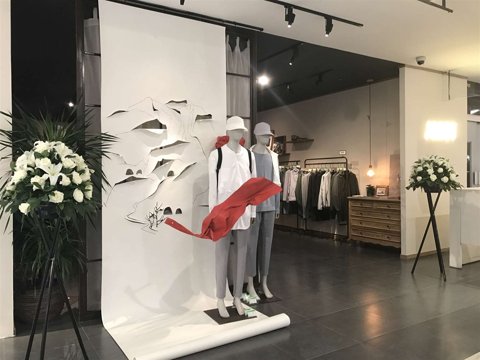 新乡分店:新乡胖东来女装店